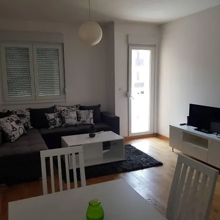 Apartment Apartman Bogdan Podgorica